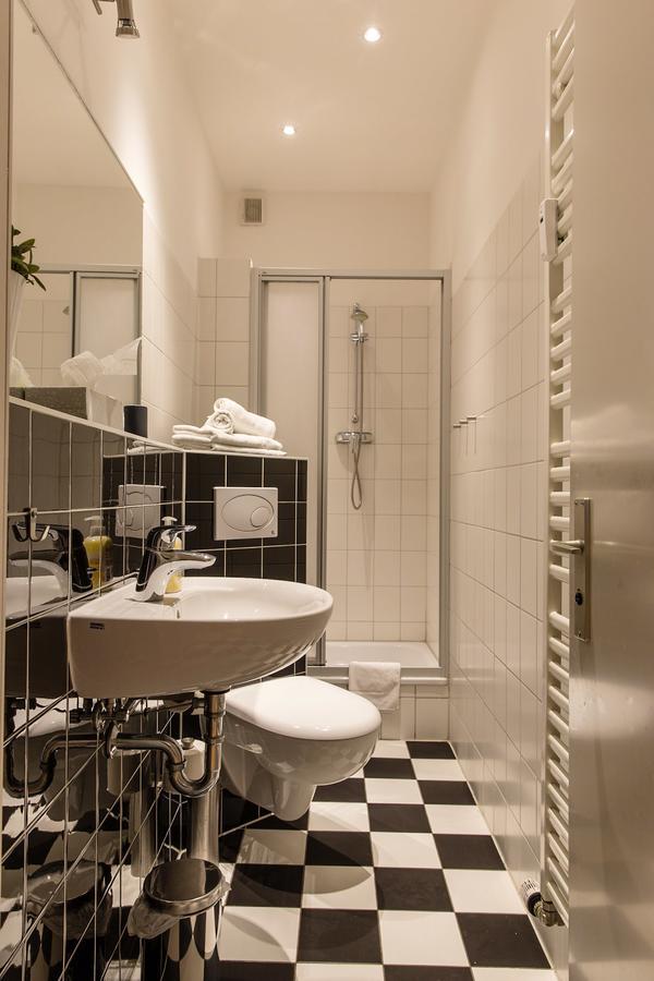 Apartment Kopen Lessing Charlotte Mauerpark Берлин Екстериор снимка