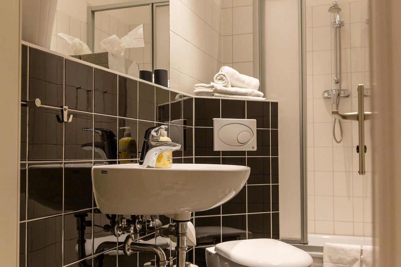 Apartment Kopen Lessing Charlotte Mauerpark Берлин Екстериор снимка
